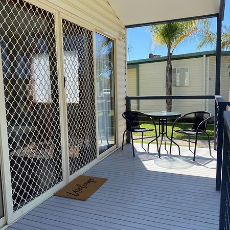 Big4 Moama Holiday Park Bagian luar foto