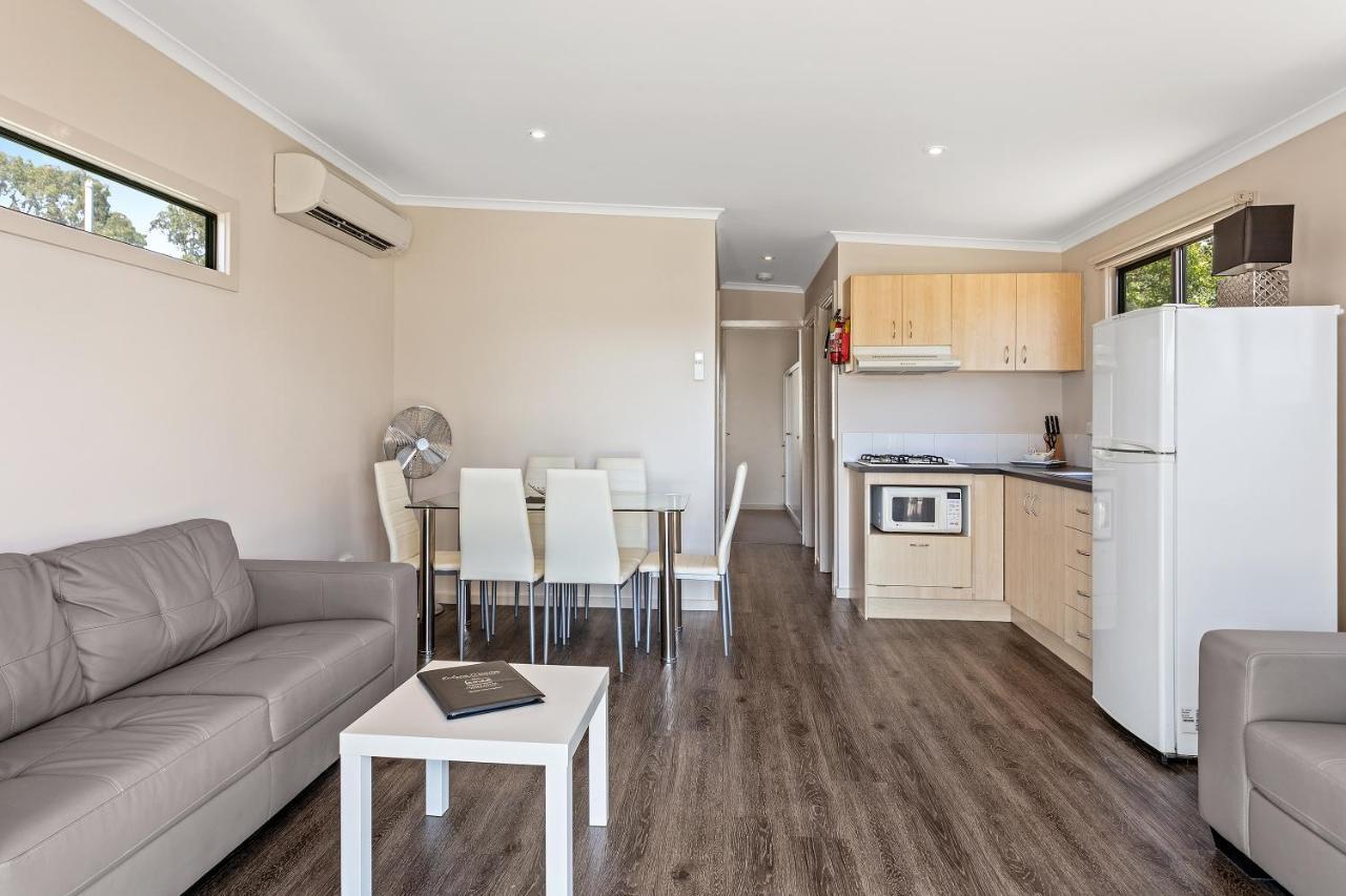 Big4 Moama Holiday Park Bagian luar foto