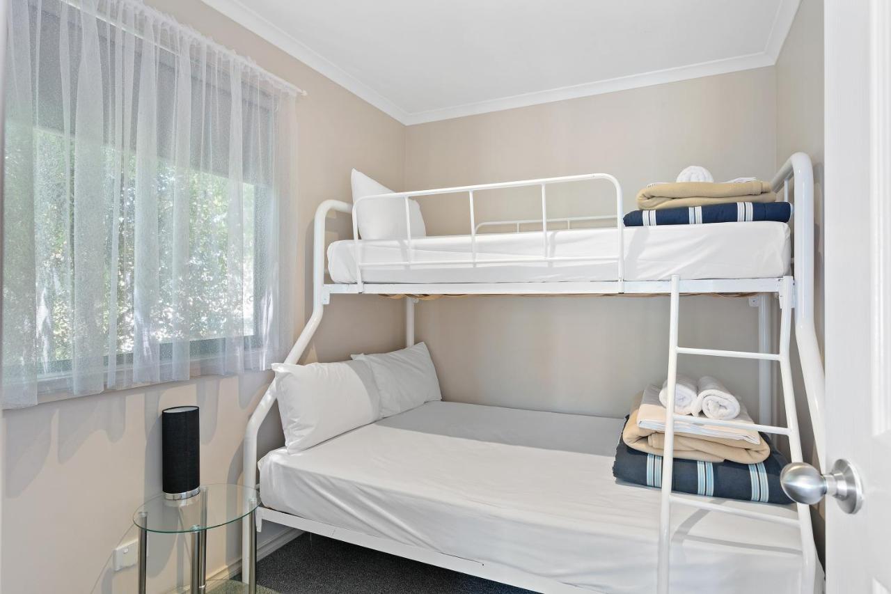 Big4 Moama Holiday Park Bagian luar foto