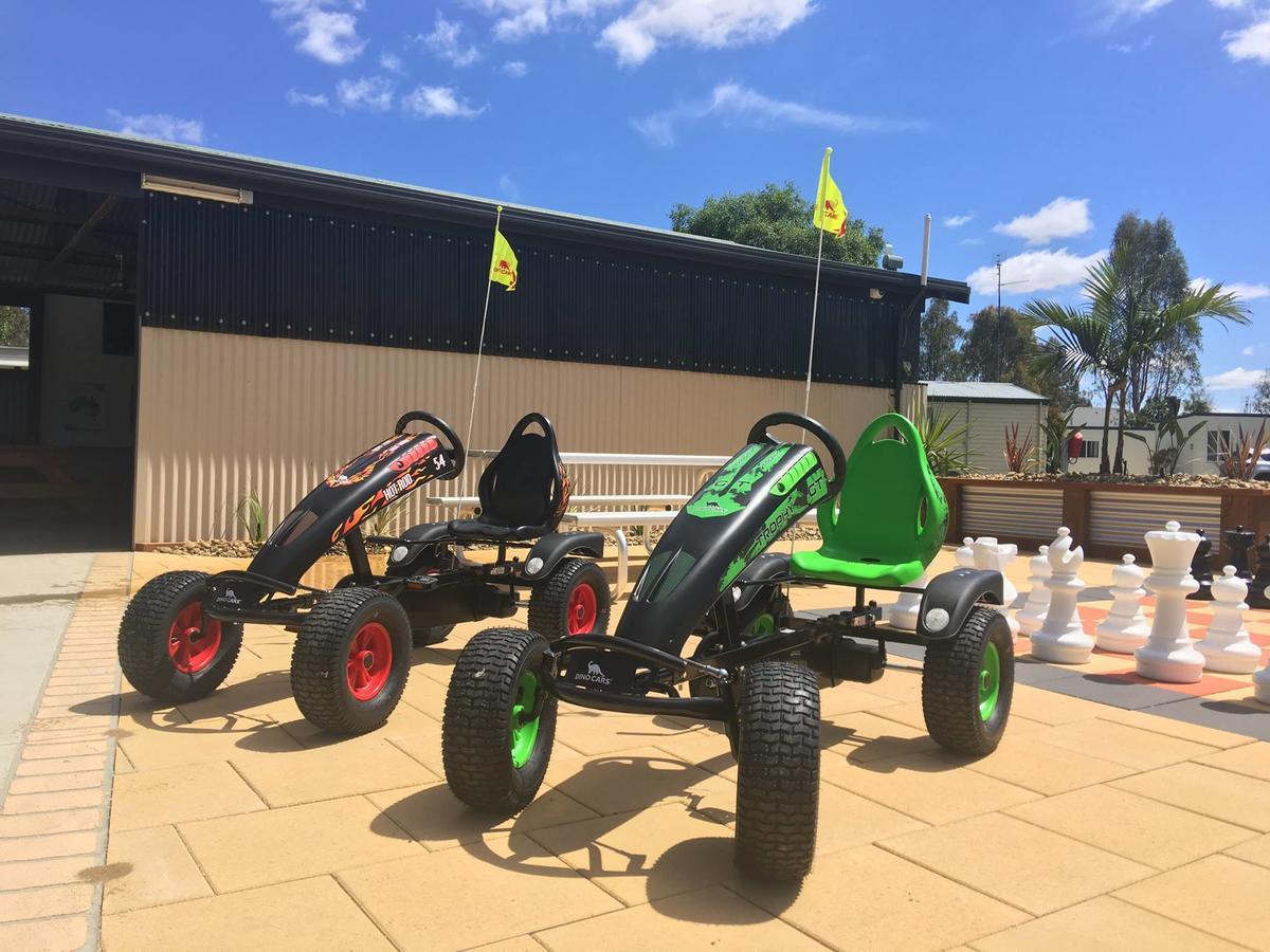 Big4 Moama Holiday Park Bagian luar foto
